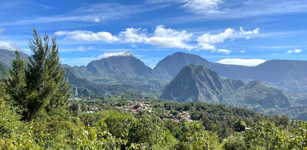 Que faire pendant les vacances dans l'Est : Visitez les plus beaux Ilet du cirque de Salazie