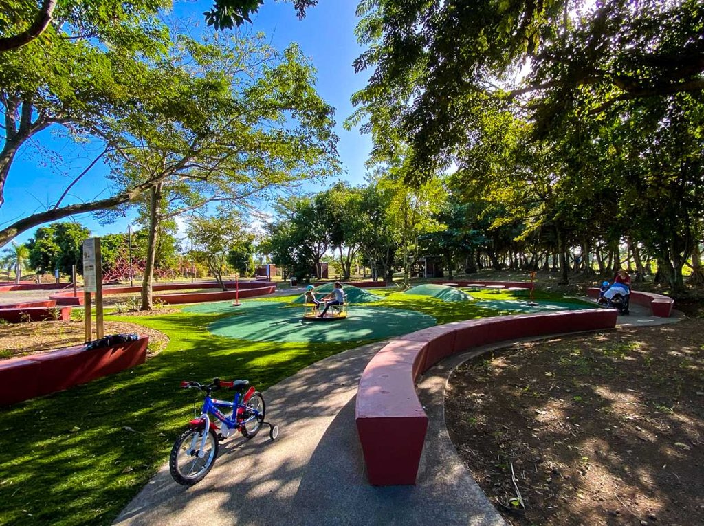 Park with children and parents in Sainte-Andrée