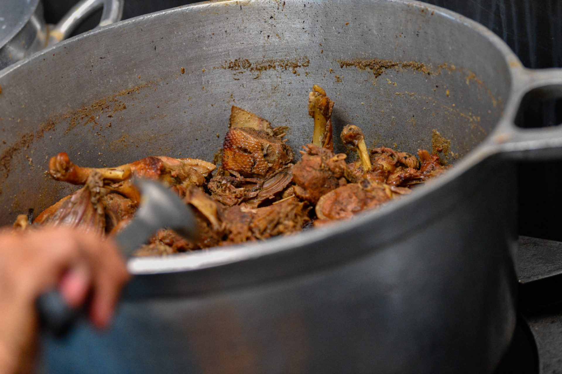 Vanilla duck pot from the Eva Annibal farmhouse in Bras-Panon