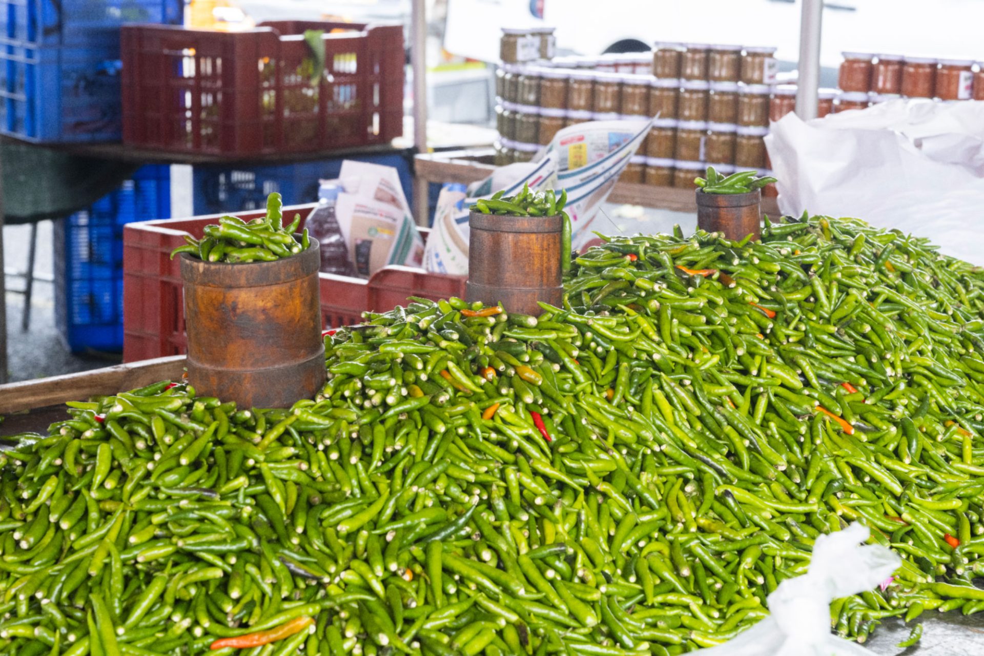 留尼汪岛东部游乐场市场上的青椒