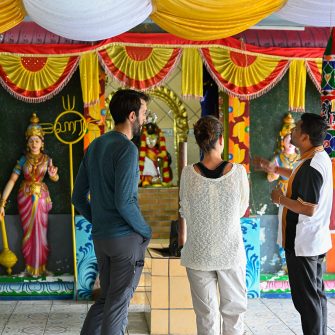 Visite et ateliers au temple Maryen Péroumal