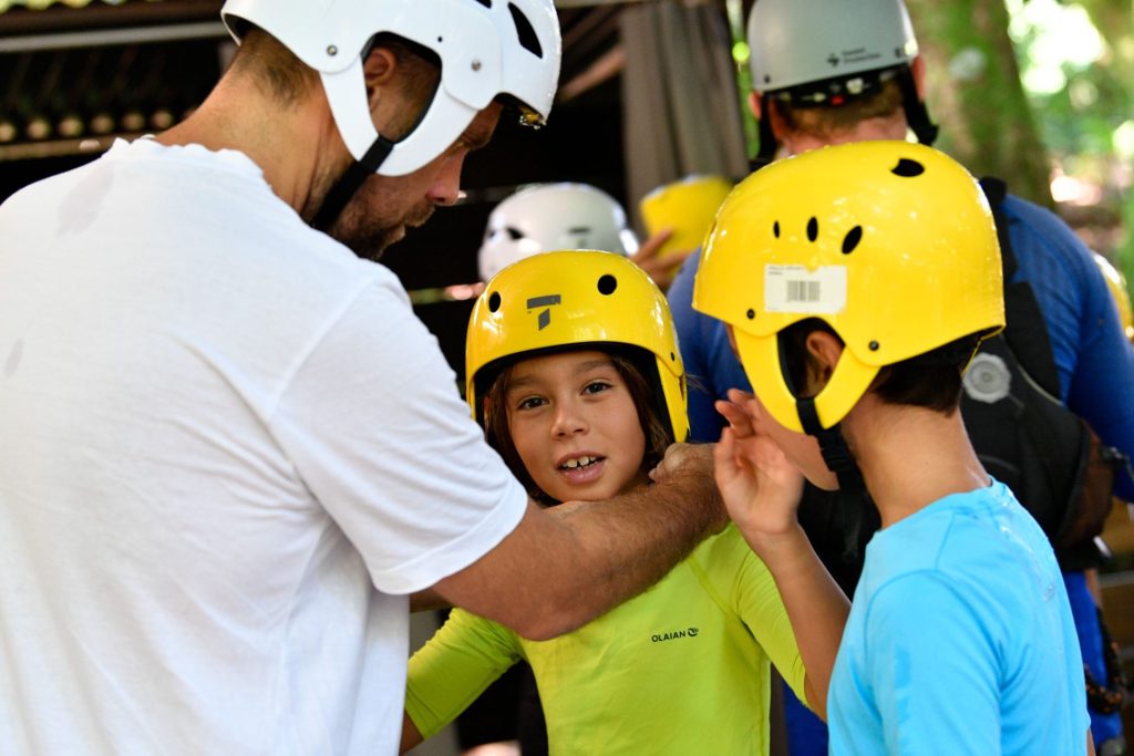 Rafting activity for children with Rafting Réunion