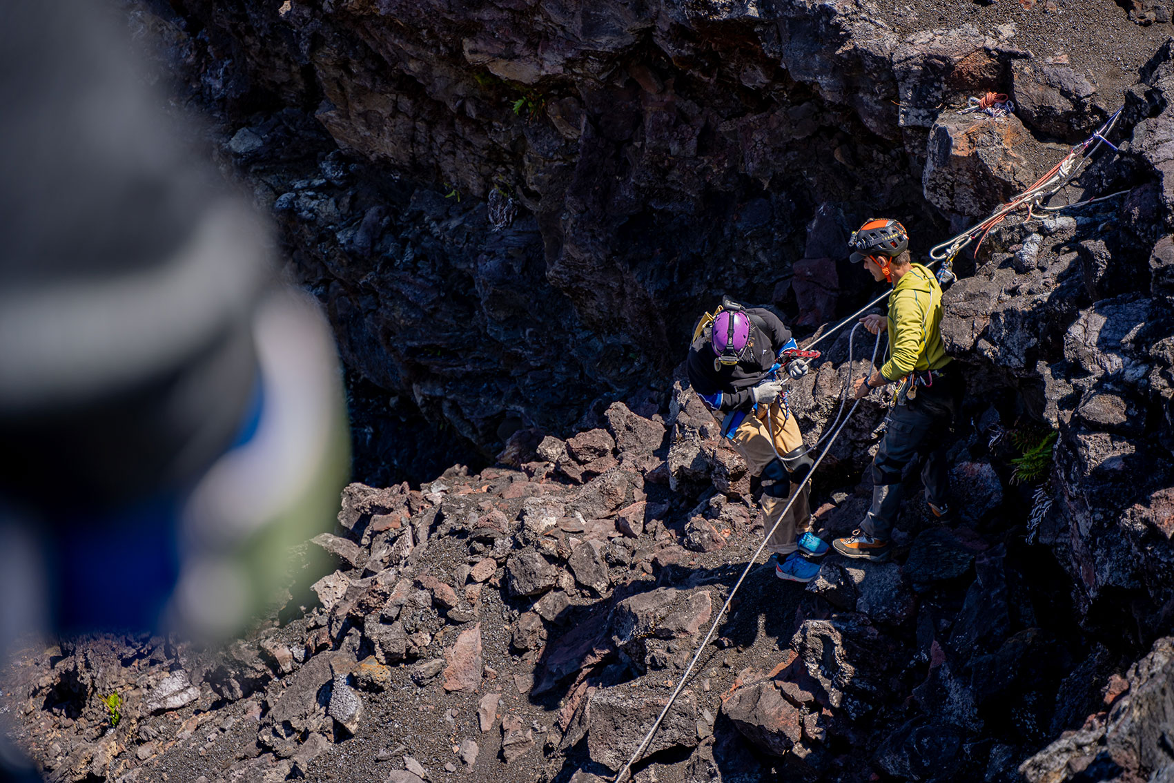 Descente en rappel au volcan