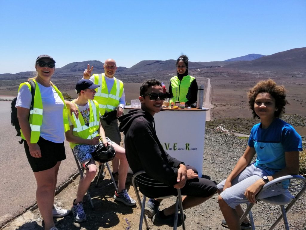 degustación de productos locales con reunión de exploración ciclista en el plain-des-sables