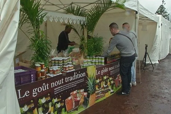 Fête des goyaviers 2023, stand sur la fête des Goyaviers