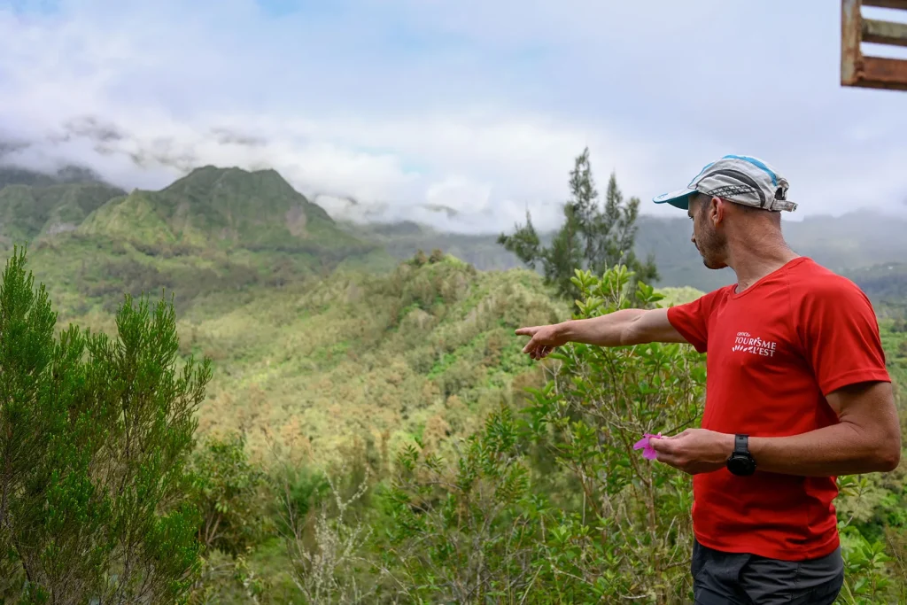 Elysee Boyer hiking guide