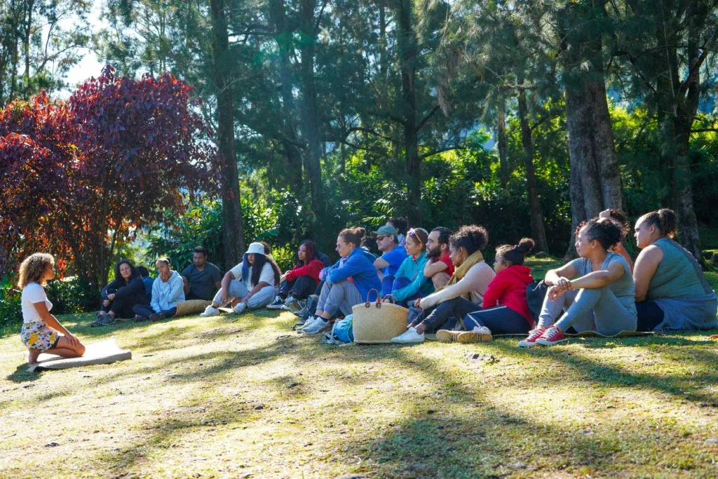 Guided tour in Salazie. Woman explaining to visitors