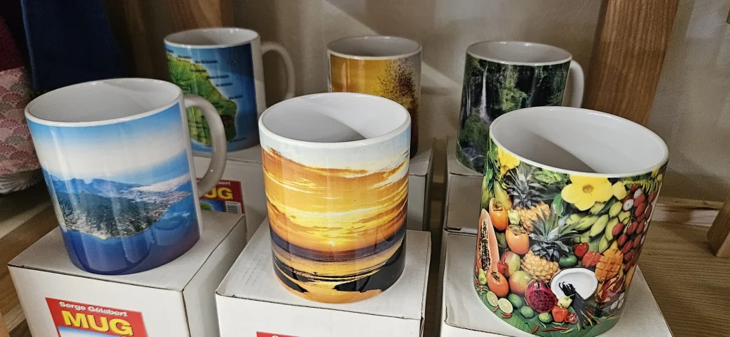 mugs with photos of Reunion Island
