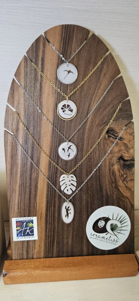 bijoux artisanal de créametiss à boutique des artisans