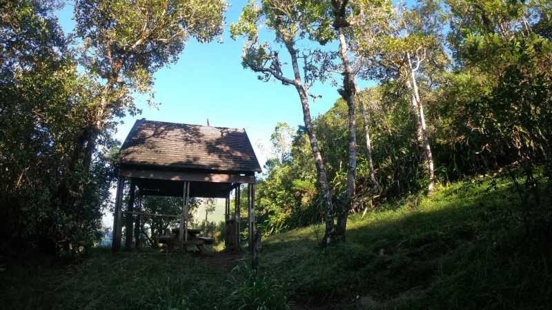 Kiosque sur le sentier de la boucle de Dioré à Saint-André