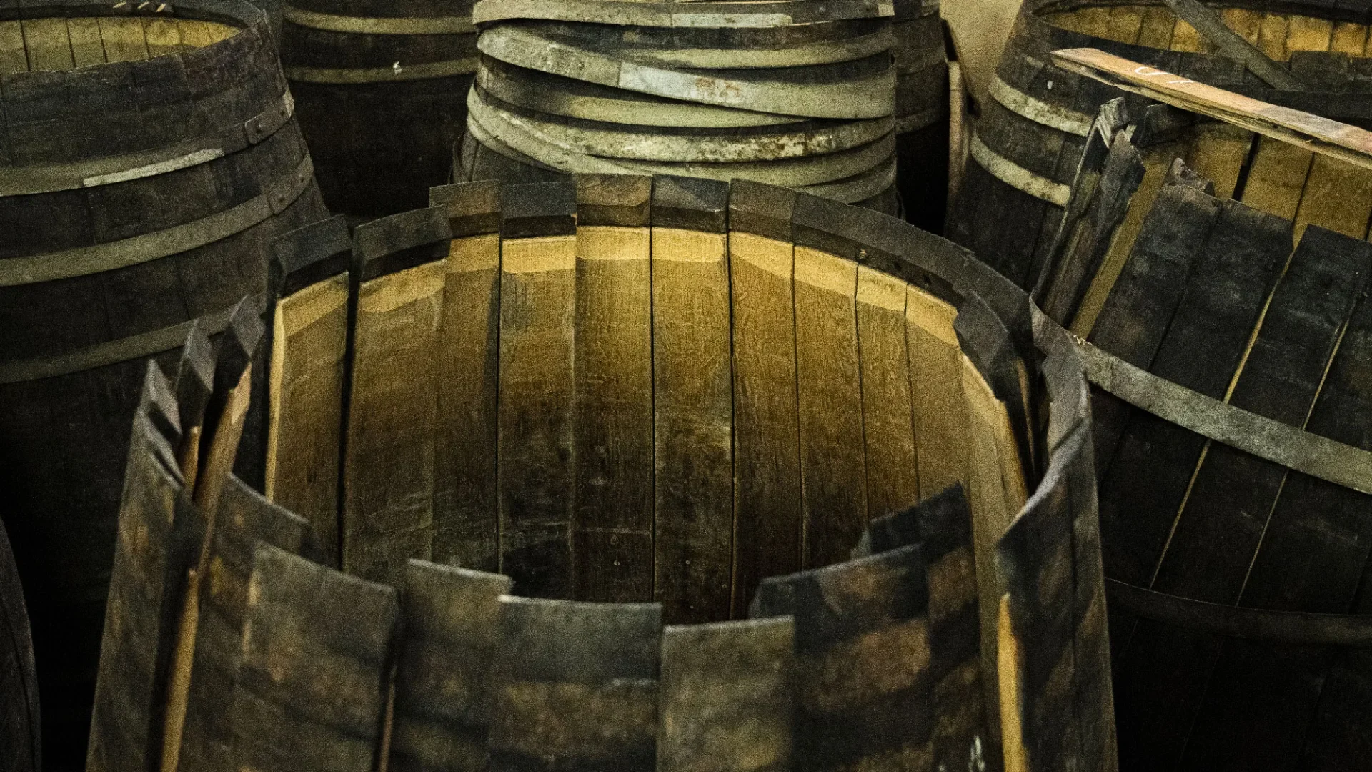 Empty rum barrel, travel the rum route in the east of Reunion Island