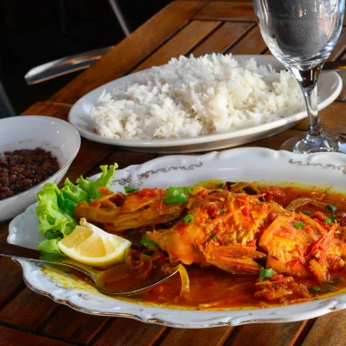 Photo de plats traditionnels créole dans l'Est de La Réunion.