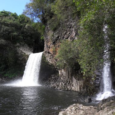 Vue sur la cascade à Bassin la Paix à Bras-Panon