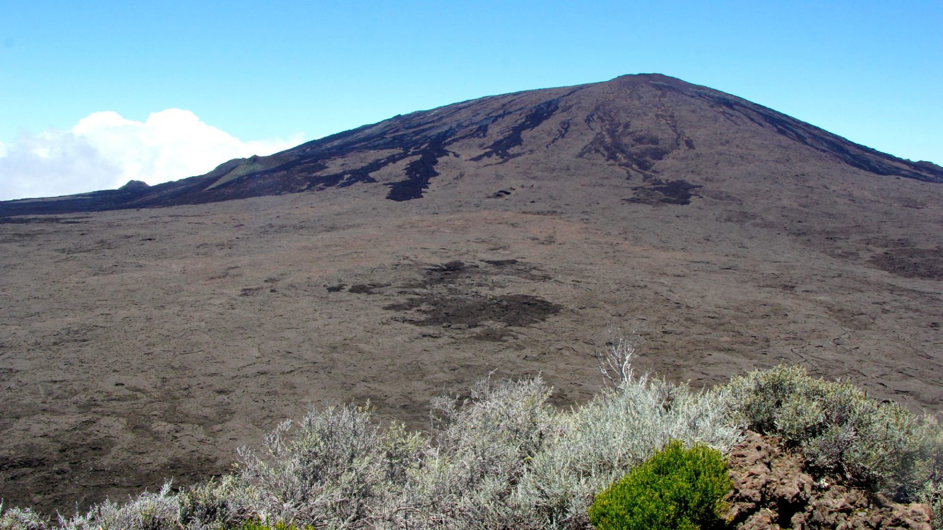 Vista del volcán Pas de Bellecombe-Jacob en Reunión