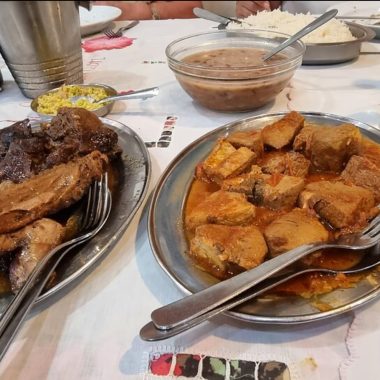 platos cocinados en la posada de la granja Annibal