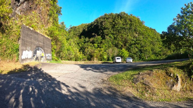 Début de la randonnée de la vallée de Takamaka à Saint-Benoît