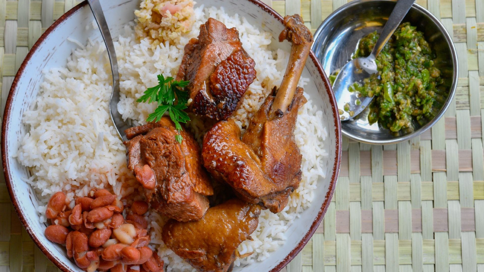 Plato de pato a la vainilla de la posada agrícola Annibal en Bras-Panon - Posada agrícola Eva Annibal