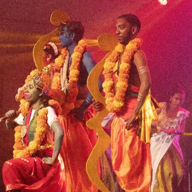 Die Dipavali 2023, eine große indische Show in Saint-André.